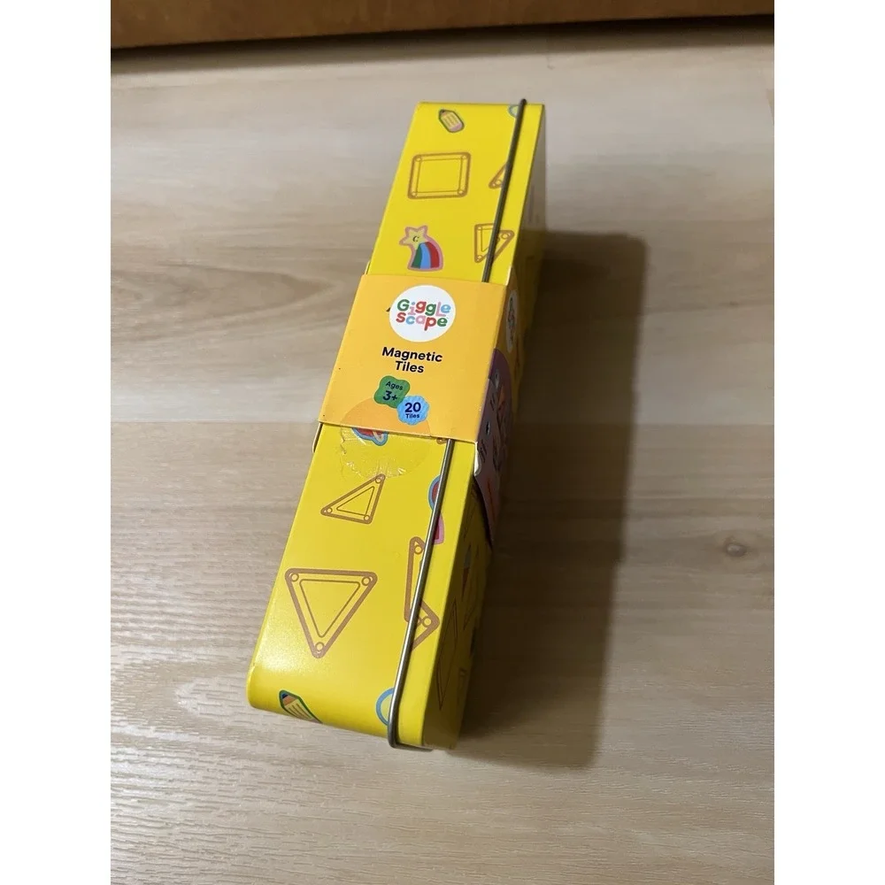 Gigglescape Magnetic Tiles In Metal Case 20 Piece‎ Set New In Box Ages 3+ Yellow